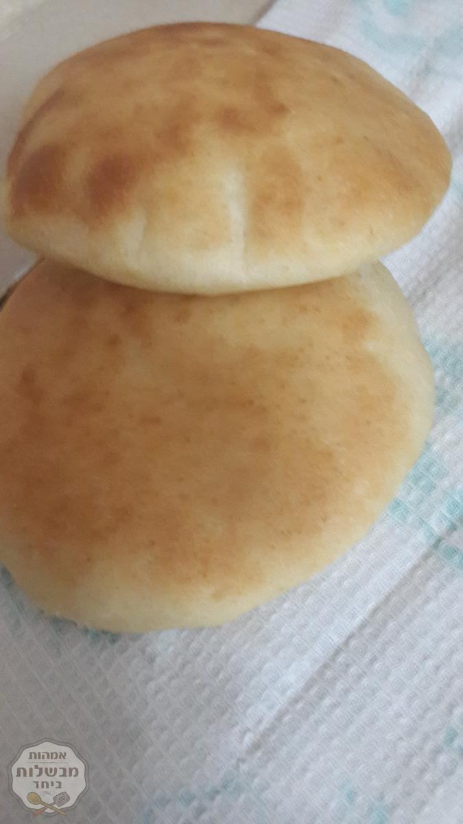 פיתות בתנור