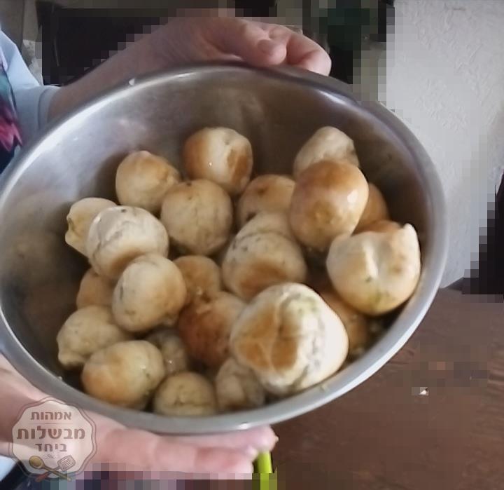 לחמניות שום קטנות 