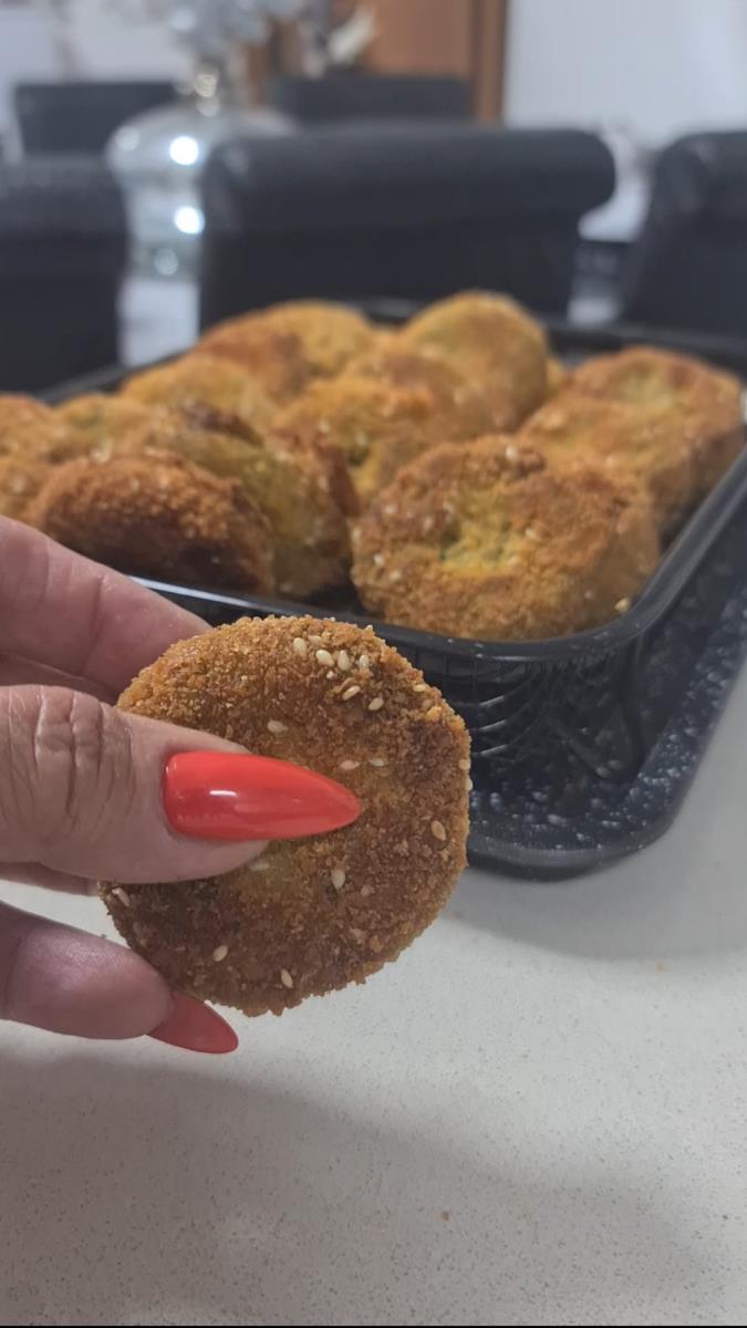 לביבות בטטה 🍠וברוקולי 🥦 מצרכים הדרושים :