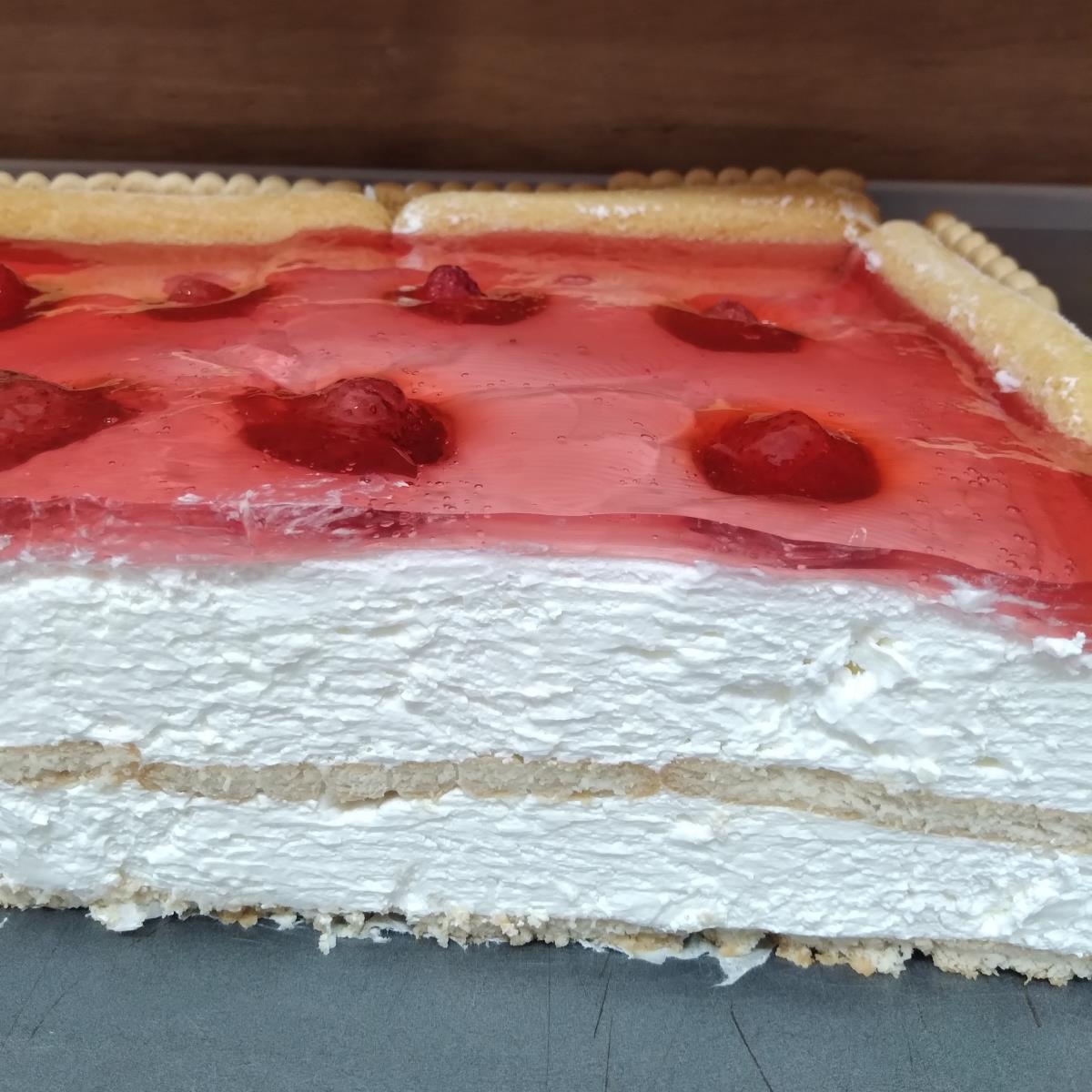 עוגת גבינה קרה עם פטיבר קרם פטיסייר קנוי