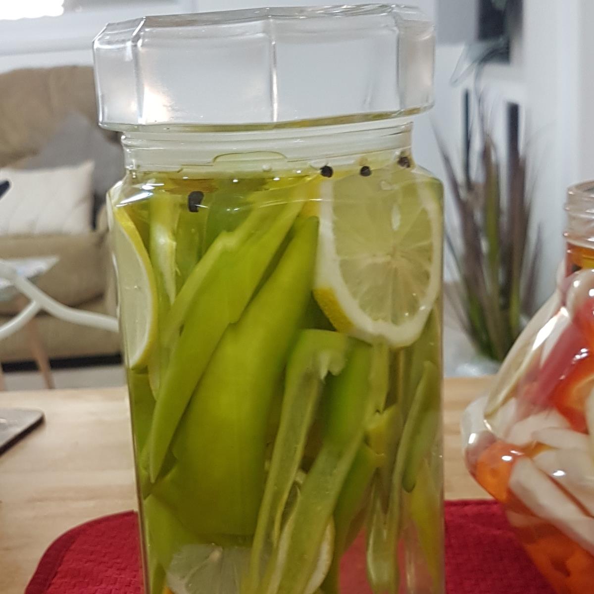 פלפלים חריפים מוחמצים