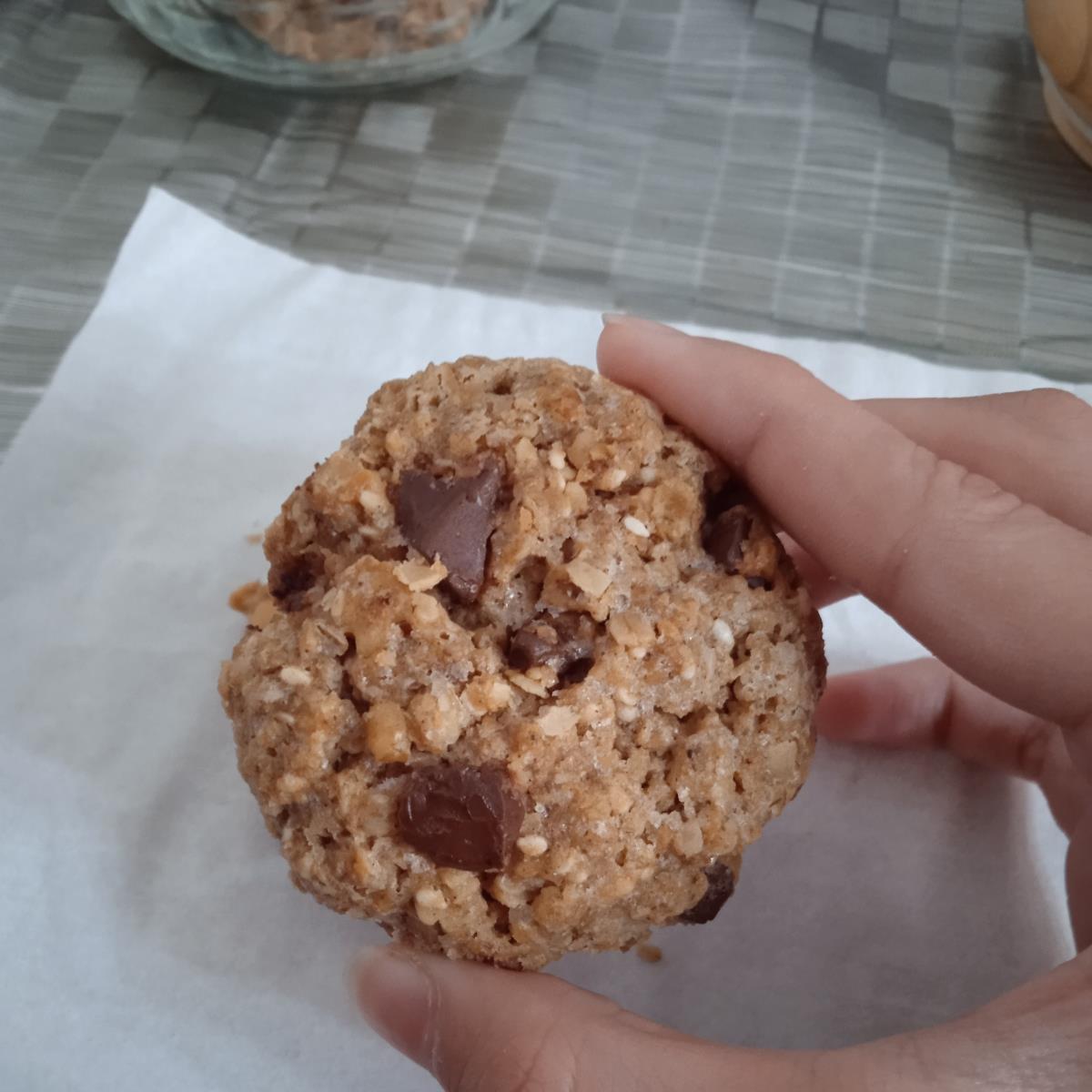 עוגיות גרנולה ושוקולד צ'יפס 