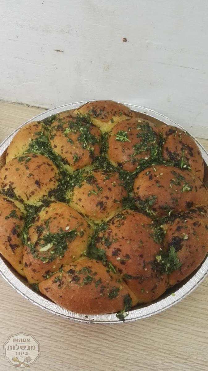 לחמניות שום