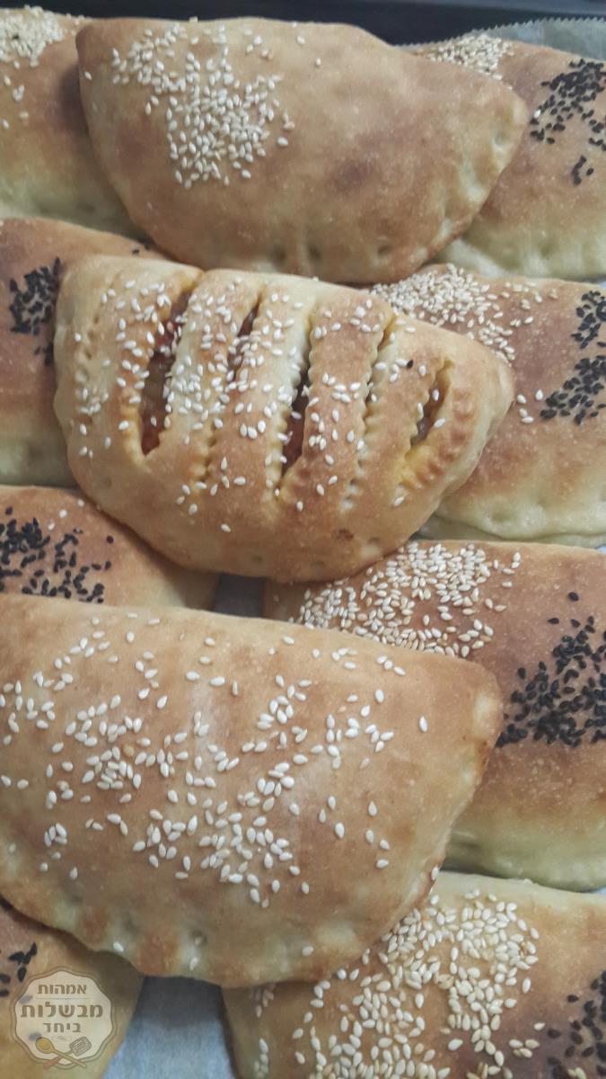 לחמניות במילוי טונה