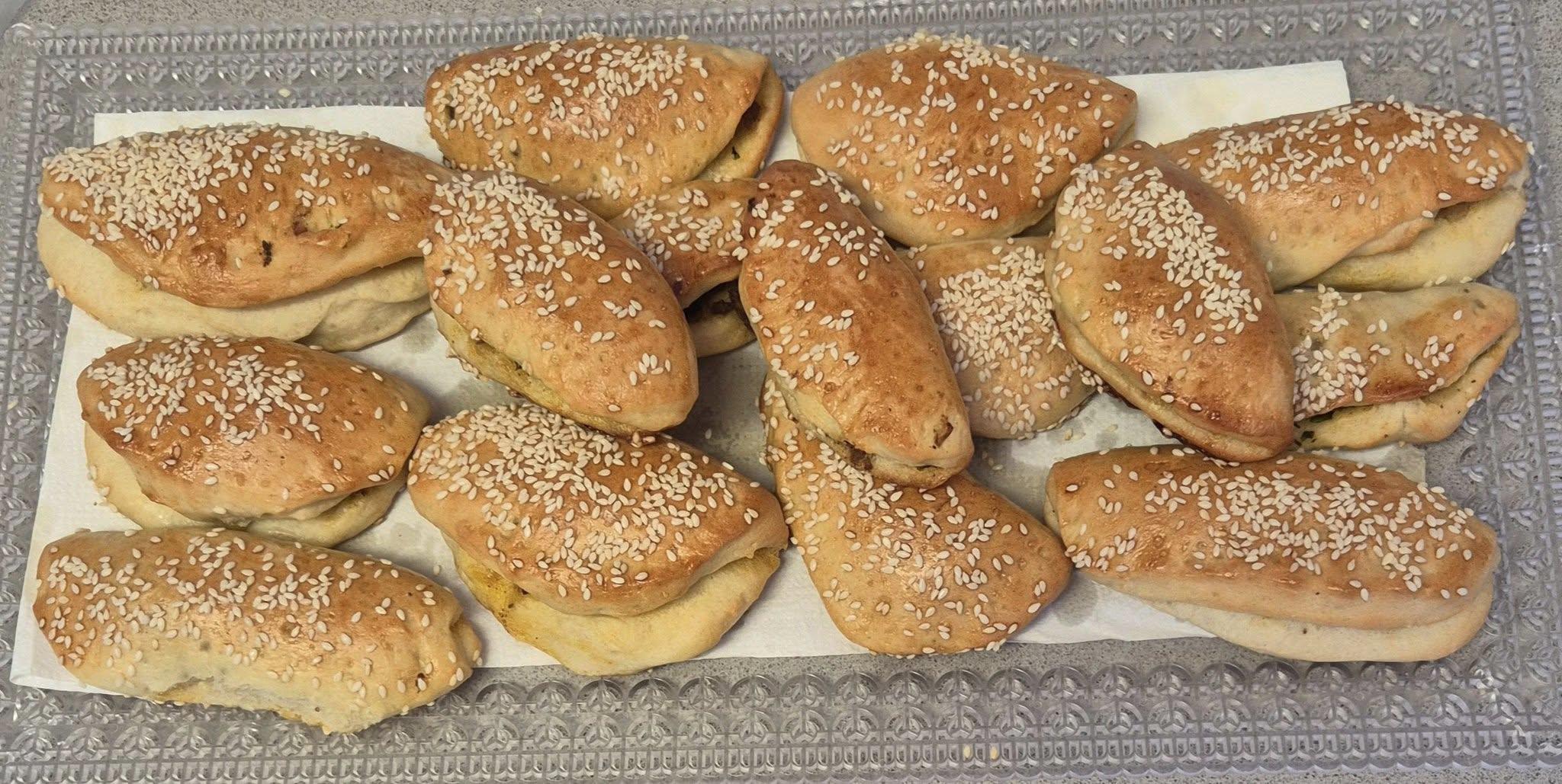 בורקס בשר מבצק שמרים