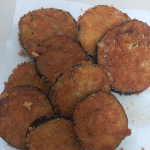 חציל מטוגן עם פ...