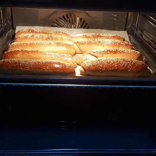 לחמניות ארוכות רכות ואווריריות