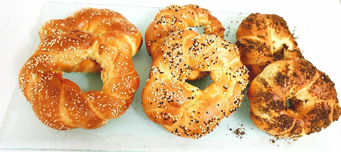 בייגל חם חם כמו הבייגל שמוכרים בתחנה במרכזית ת"א
