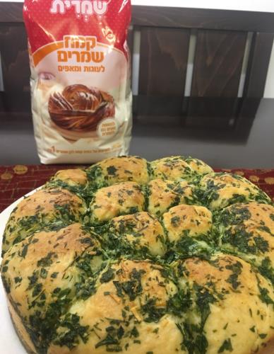 לחם שום