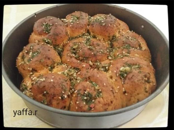 לחם שום