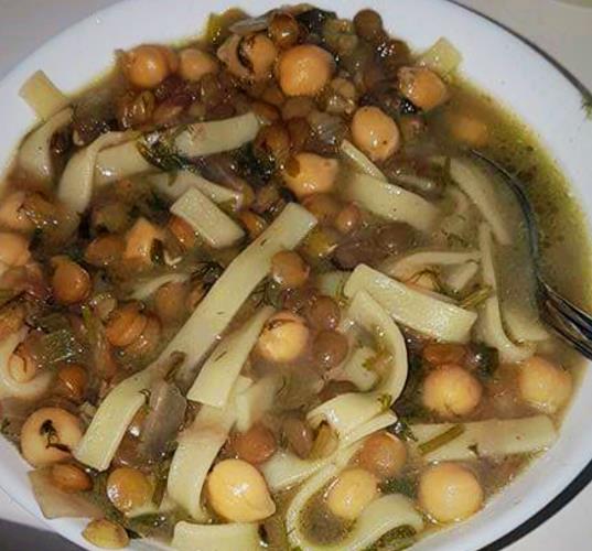 מרק איטריות עם קיטניות/מהפייסבוק