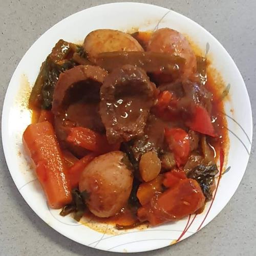 בשר וירקות בניחוח סלרי
