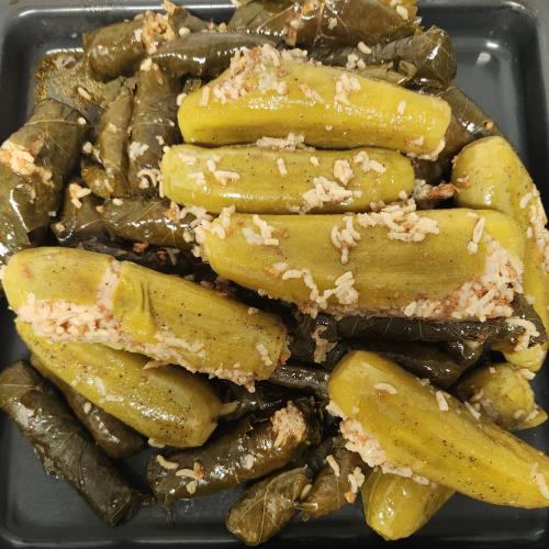 קישואים ועלי גפן
ממולאים בבשר ואורז