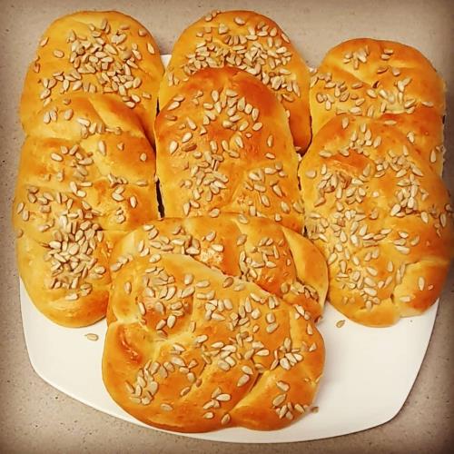 לחמניות בציפוי חמניה