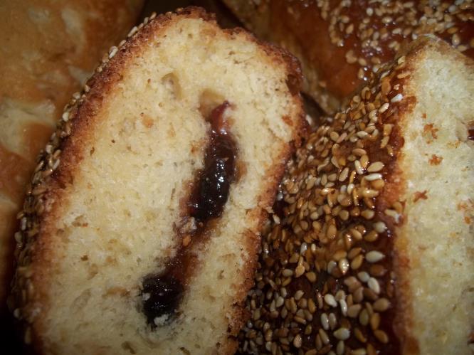 בולו  לחג  על כל שולחן. בכל תבנית ניתן לאפות.
