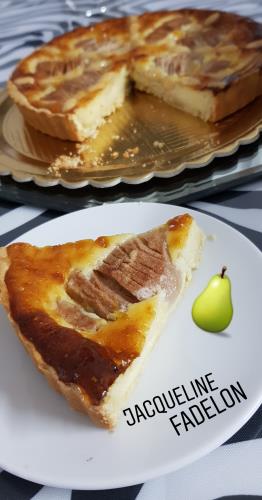 טארט אגסים עם קרם פודינג וניל
