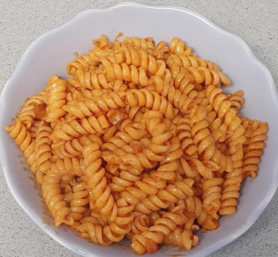פסטה ביסלי אדומה