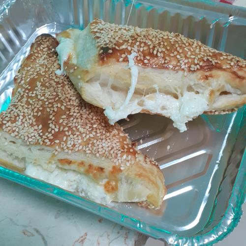 בורקס גבינה מעו...