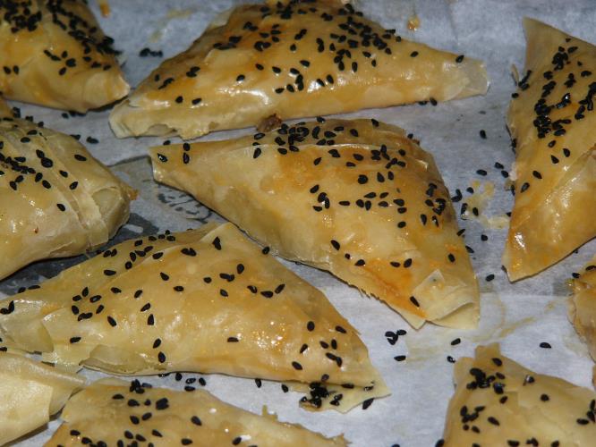 בורקס פילו במילוי תפוח אדמה ופיטריות