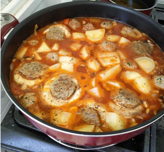 קציצות ותפוחי א...