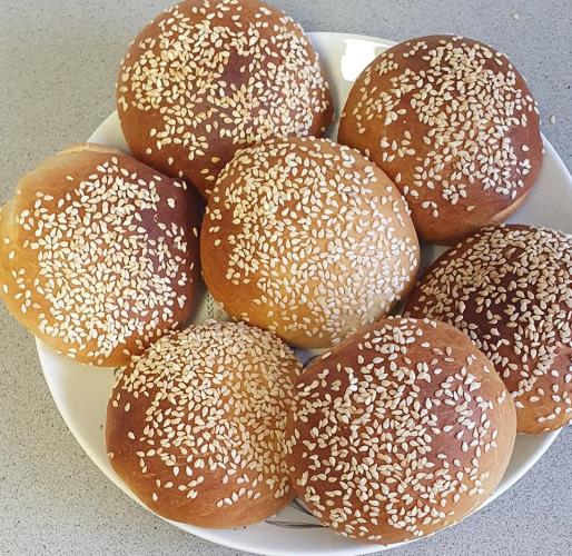לחמניות עגולות ...