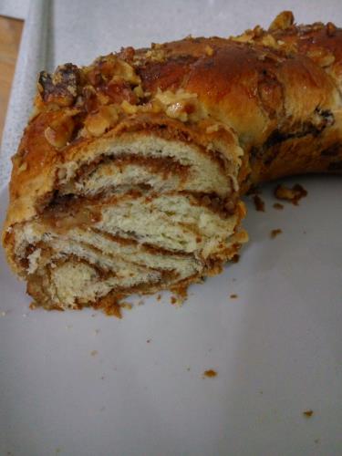 עוגת שמרים עם קרם נוטלה או אגוזים 