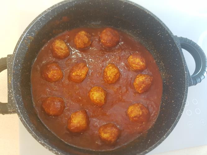 כדורי עוף עם תפוחי אדמה