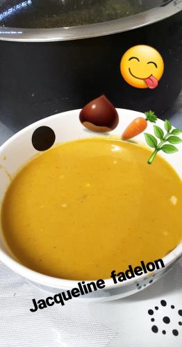 מרק ערמונים  גזר וכרישה