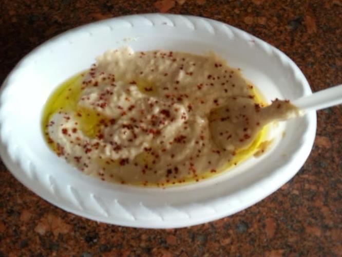 סלט חומוס כמו בחמוסיה