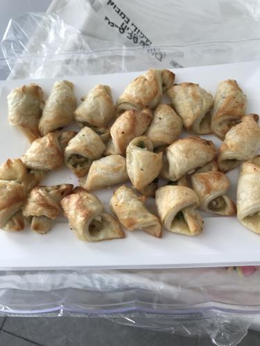 קרוסונים עם גבינה 