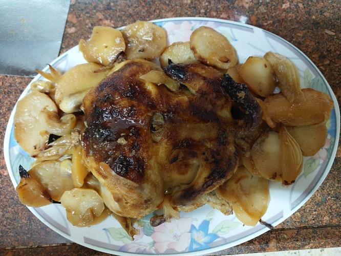 עוף שלם בתנור עם תפו"א