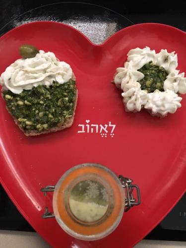 עשרות ממרחים  טעימים  מגבינה לבנה  טרה  ...