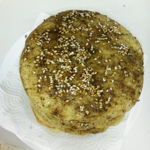 פיתות עם זעתר 