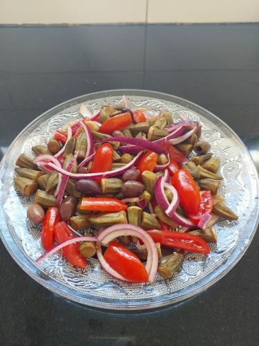 סלט מכפתורי במיה צלויה