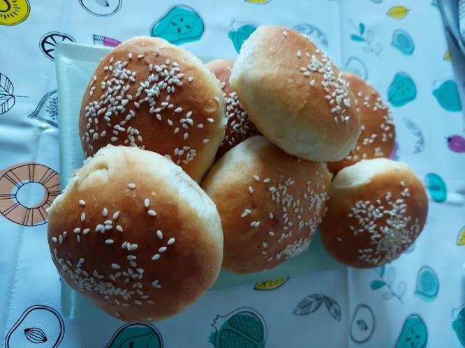 לחמניות רכות עם חלב סויה