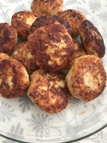 קציצות חזה עוף עם תירס