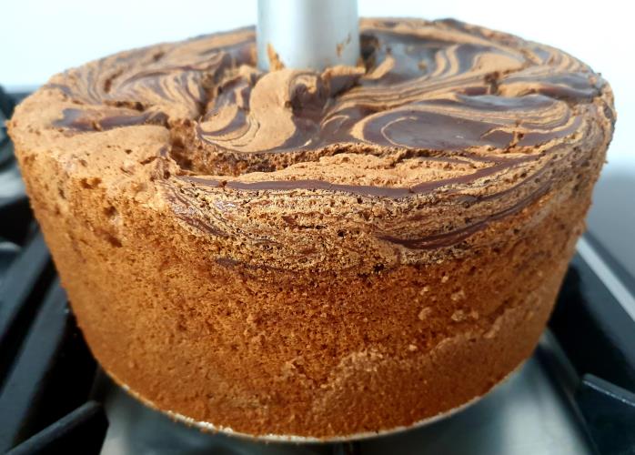 עוגת טורט תפוזים קוקוס ונגיעות שוקולד גהוהה גבוהה