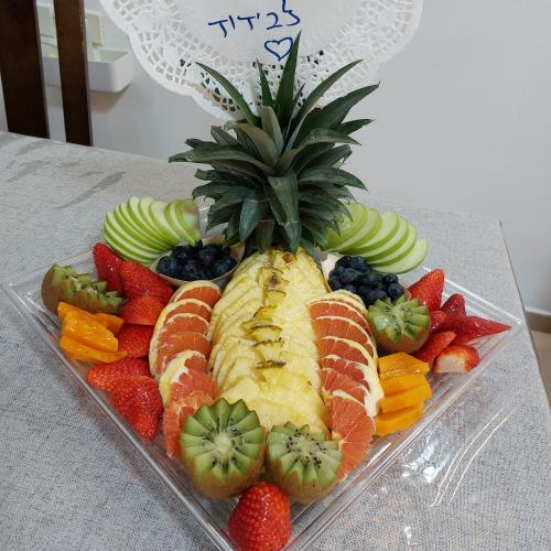 מגש פירות חורף חגיגי