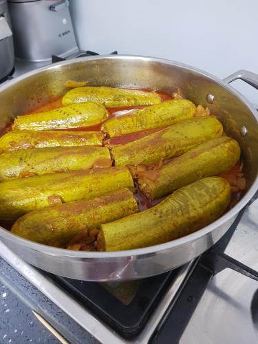 קישואים ממולאים בבשר טחון