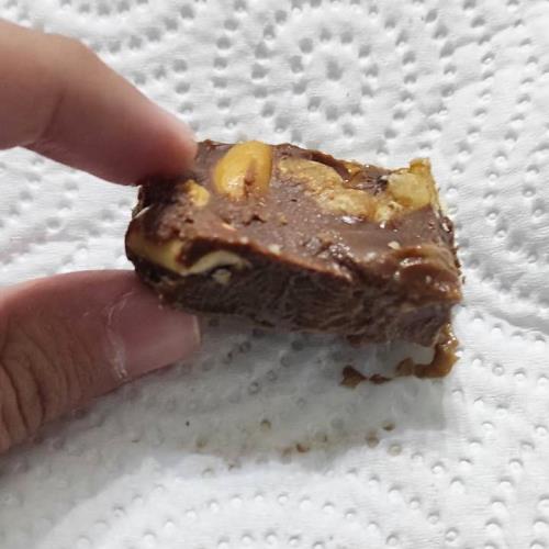 חיתוכיות שוקולד וטחינה 