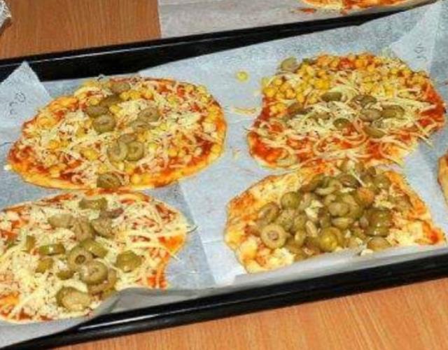פיצות אישיות 
