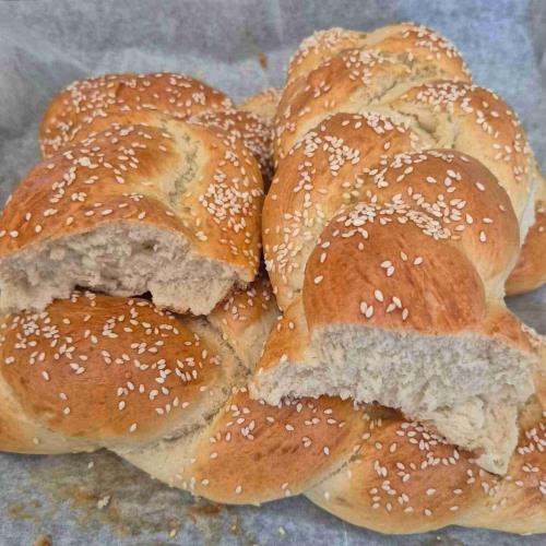 חלות רכות
ענניות