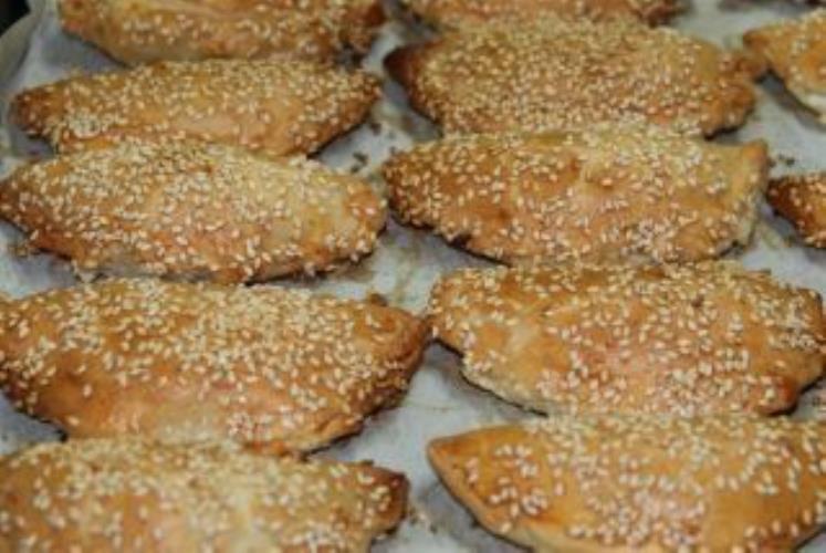 כיסוני בצק ספיד עם גבינה  הכי מהיר שיש 