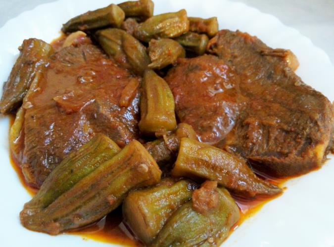 צלי בשר עם במיה