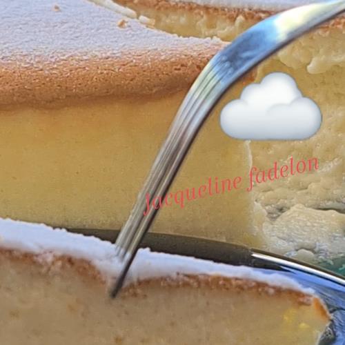 עוגת גבינה אפוייה עשירה עם גבינת שמנת ושוקולד לבן כמו ענן🌥🌥🌥

