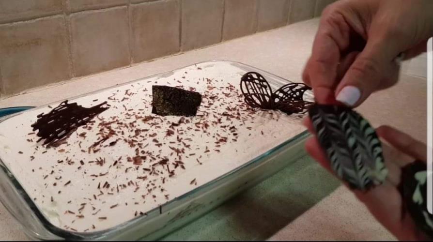 עוגת בסקוויטים נפלאה שאי אפשר להפסיק ליישר