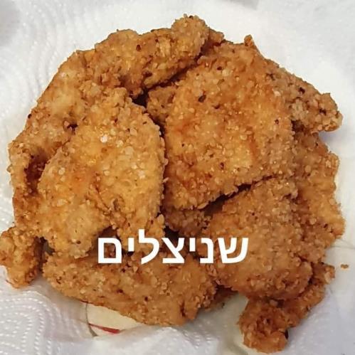 שניצלים בציפוי פירורי מצה