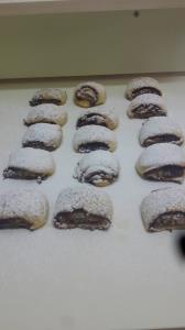 רוזלך בצק דביק ומעצבן אבל טעים ברמות
