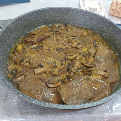 צלי בשר עם פטריות