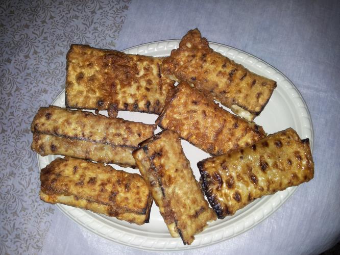 מצות מגולגלות ממלאות בבשר טחון